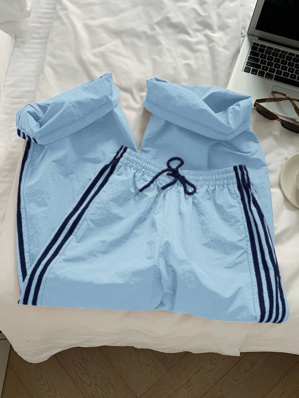 Blue Casual Women's Side Stripe Elastic Waist Loose Sports Pants - Picture 3 of 7